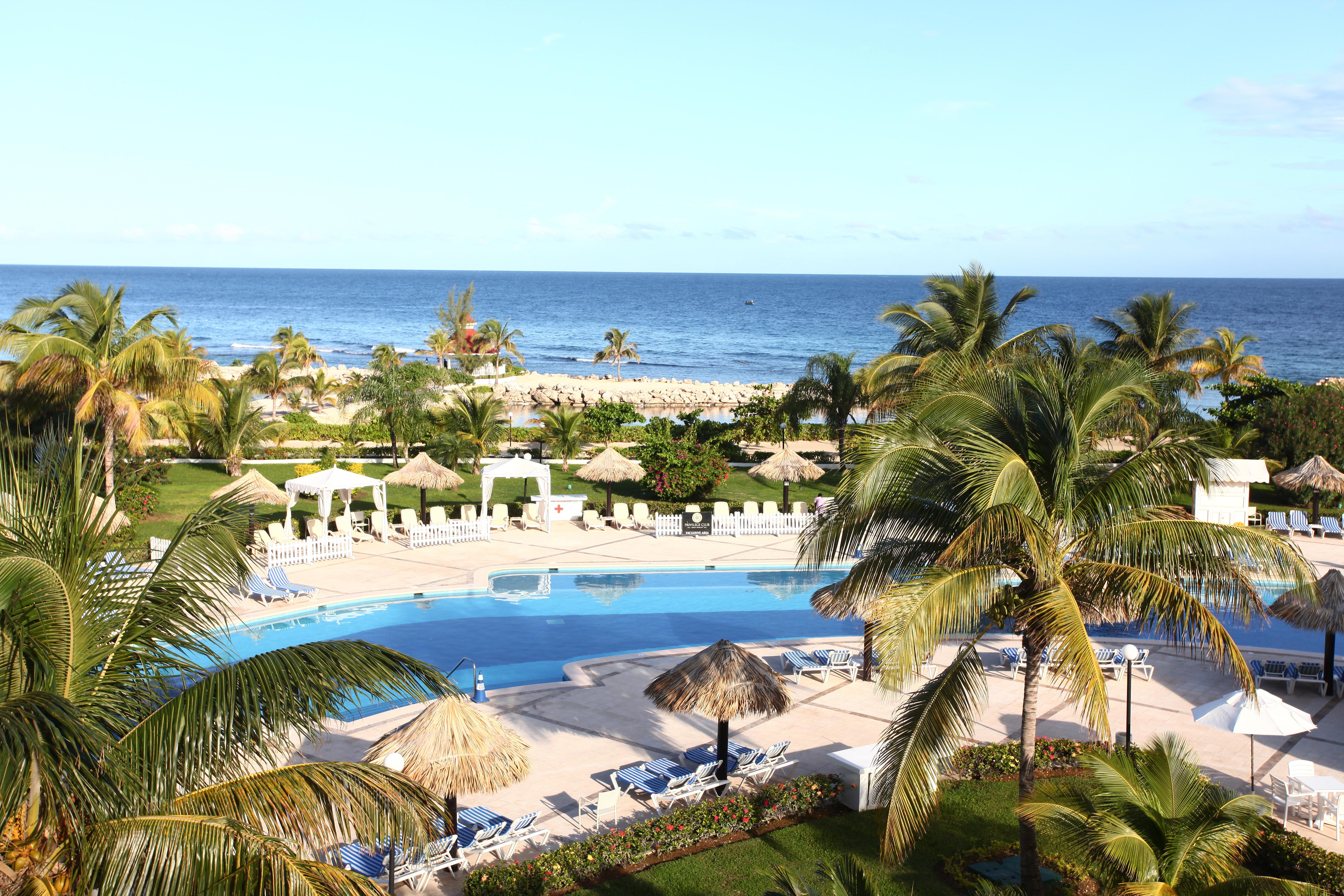 巴伊亚普林西比大牙买加酒店 拉纳韦贝 外观 照片
